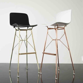 Magis Troy Wireframe high stool in polypropylene with golden structure h. 102 cm. - Buy now on ShopDecor - Discover the best products by MAGIS design