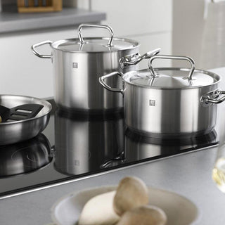 Zwilling Twin Classic Cookware Set of 9 pieces - 5 pots - 4 lids Steel - Buy now on ShopDecor - Discover the best products by ZWILLING design